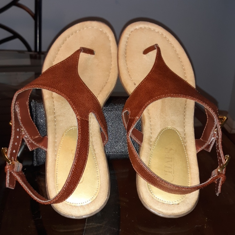 EUC Chaps Brwn Buckled Sandals